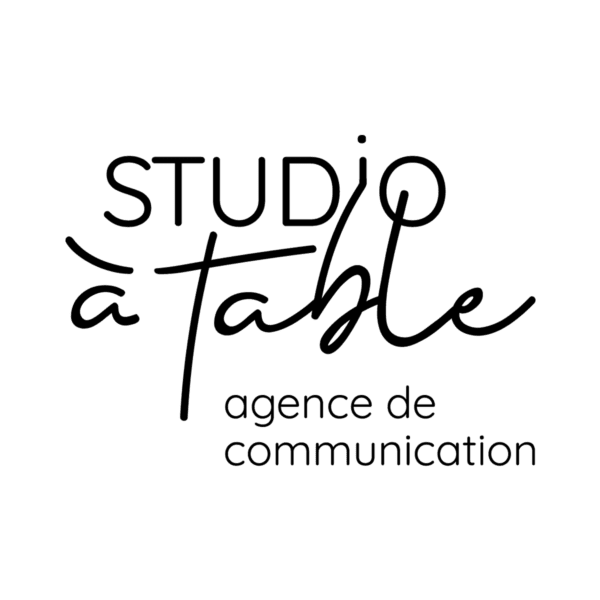 Agence de communication Studio à table